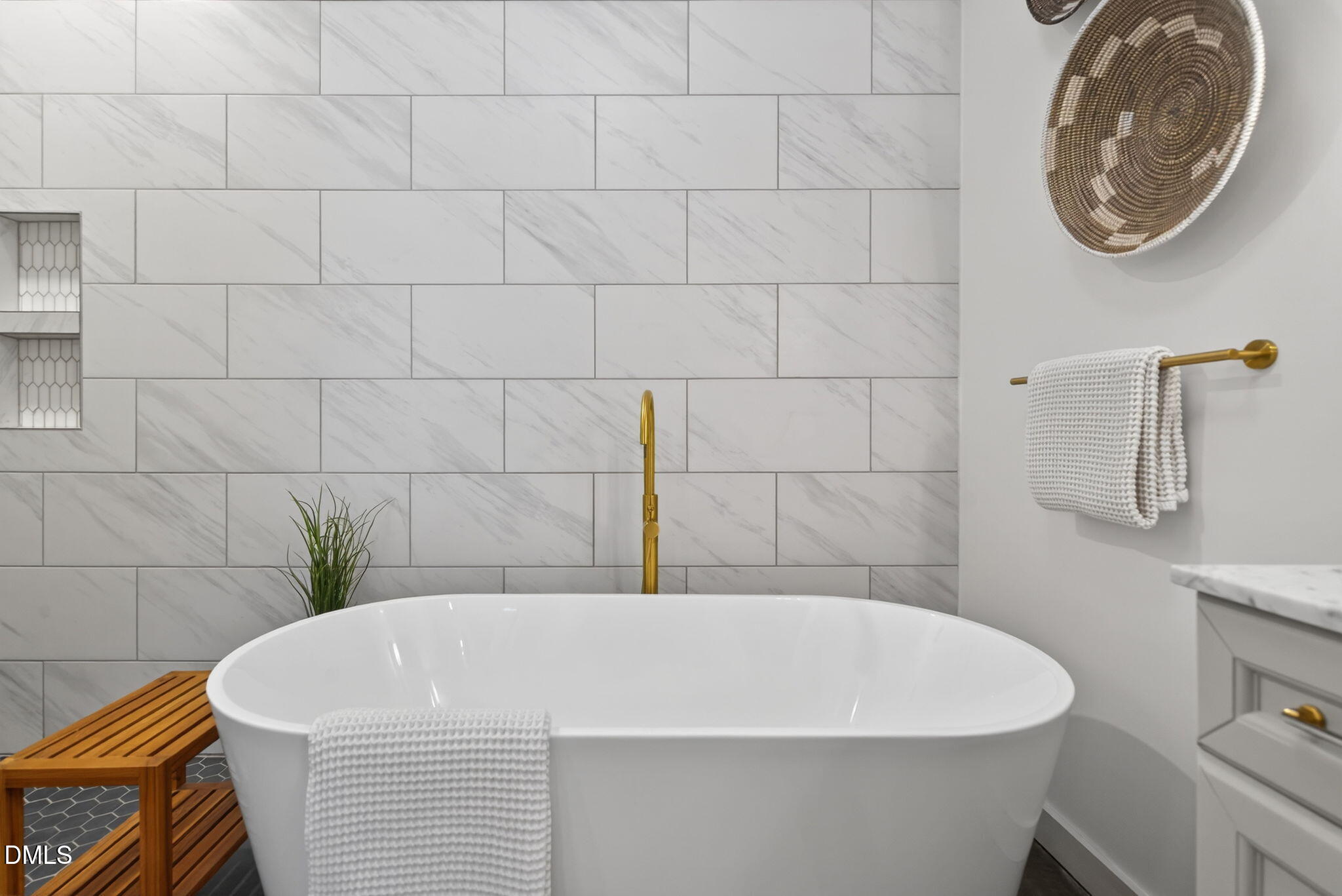 371 Bridgegate Drive