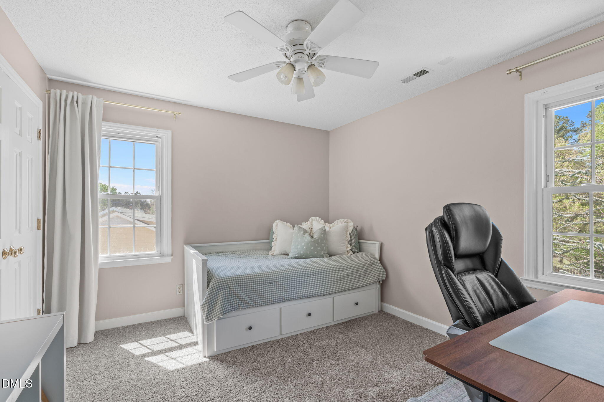 4828 Frankie Road