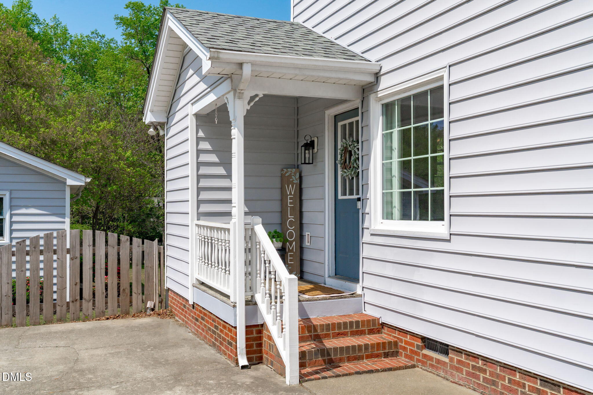 4828 Frankie Road