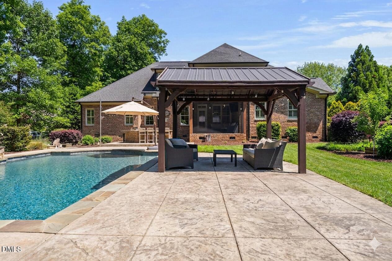 5208 Blakenbran Trail