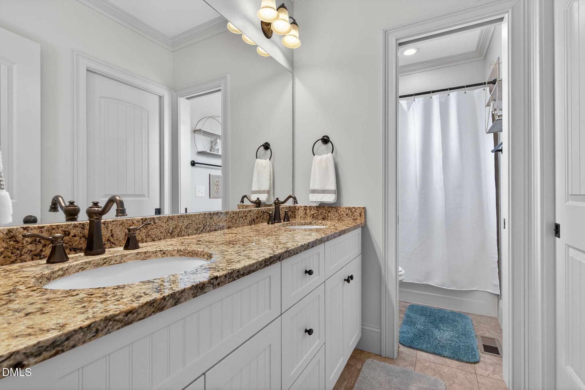 5208 Blakenbran Trail