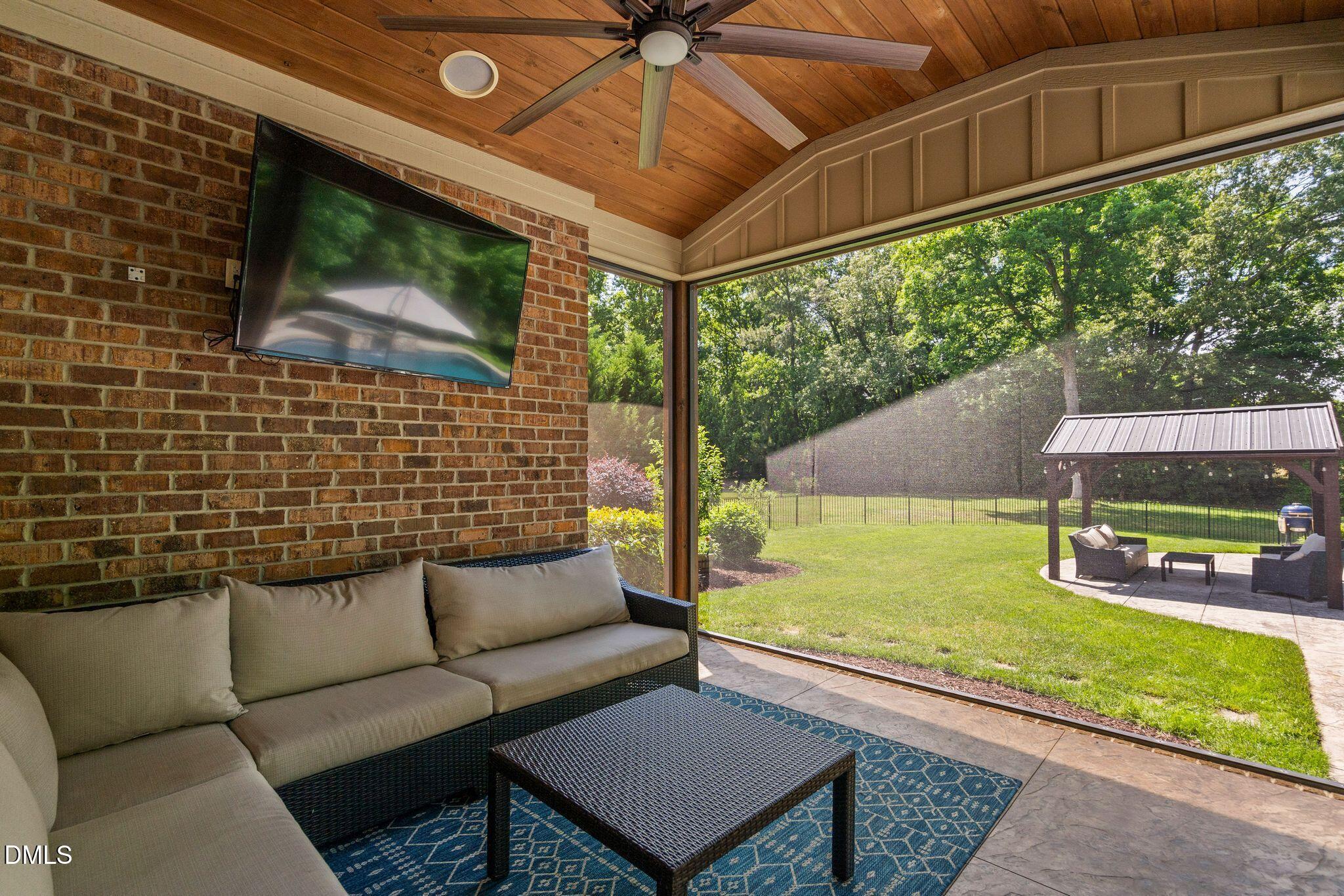 5208 Blakenbran Trail