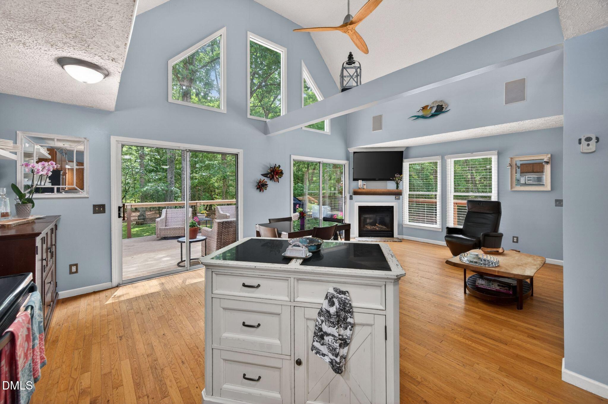 298 Forest Lane