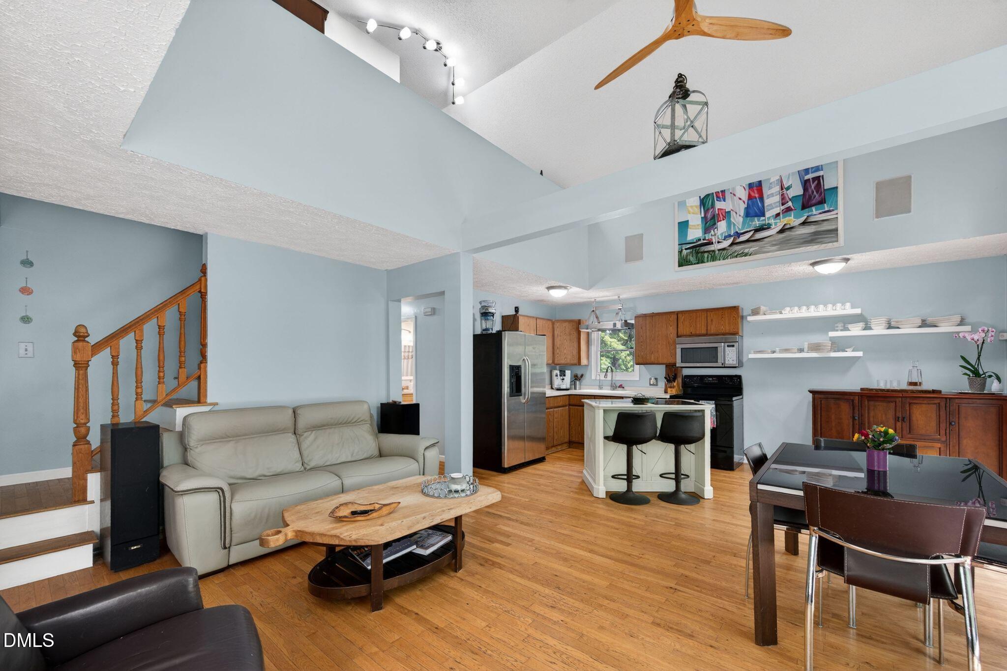 298 Forest Lane