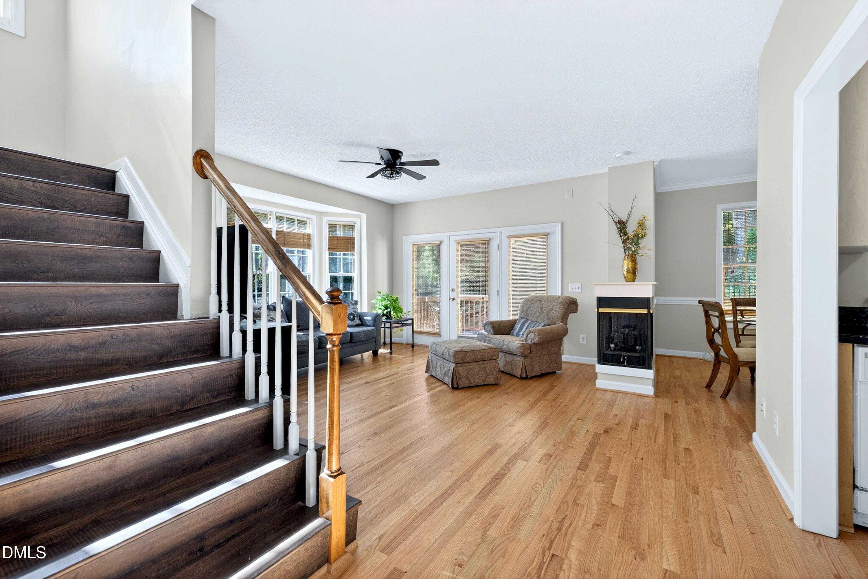 8301 Amber Leaf Court