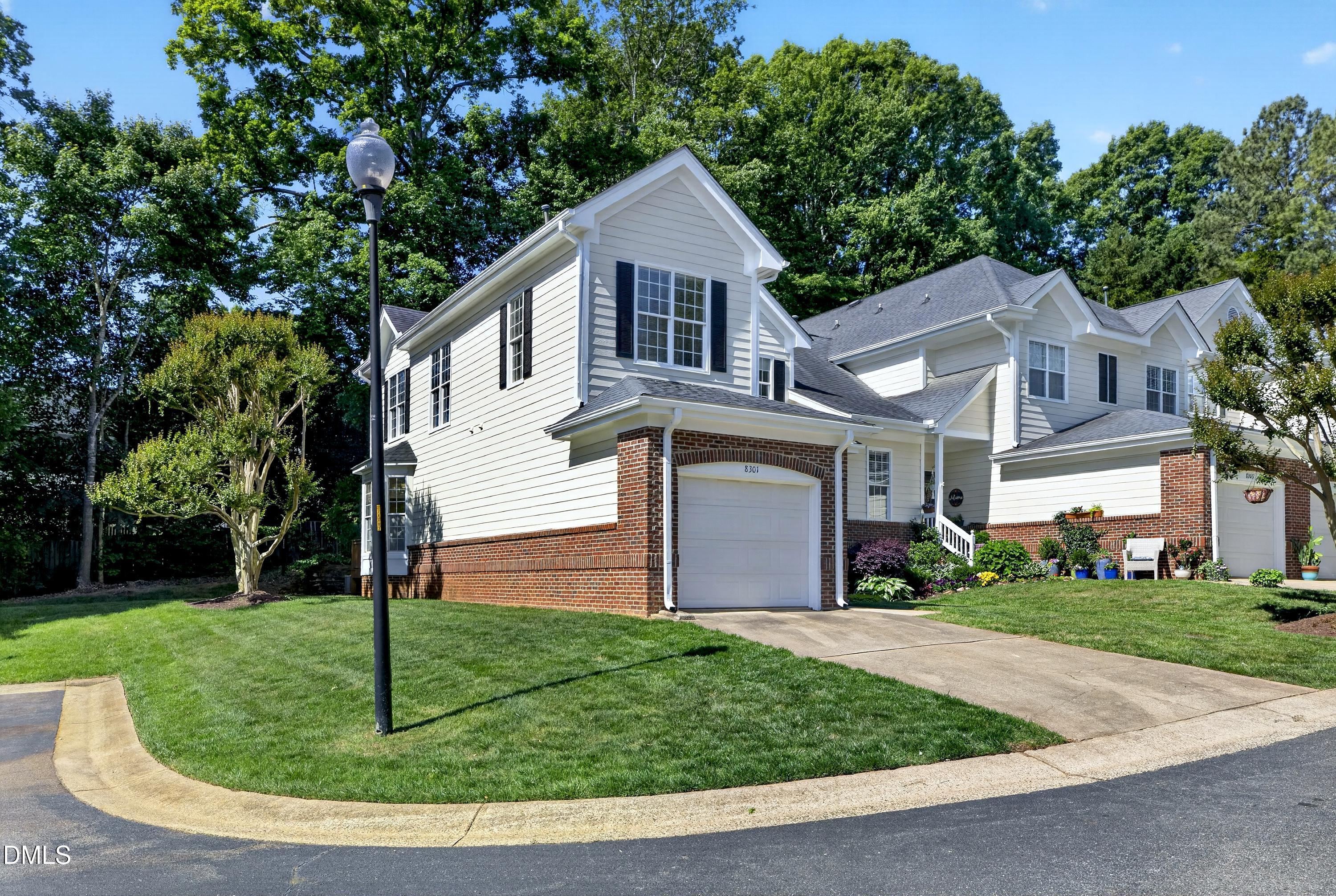 8301 Amber Leaf Court