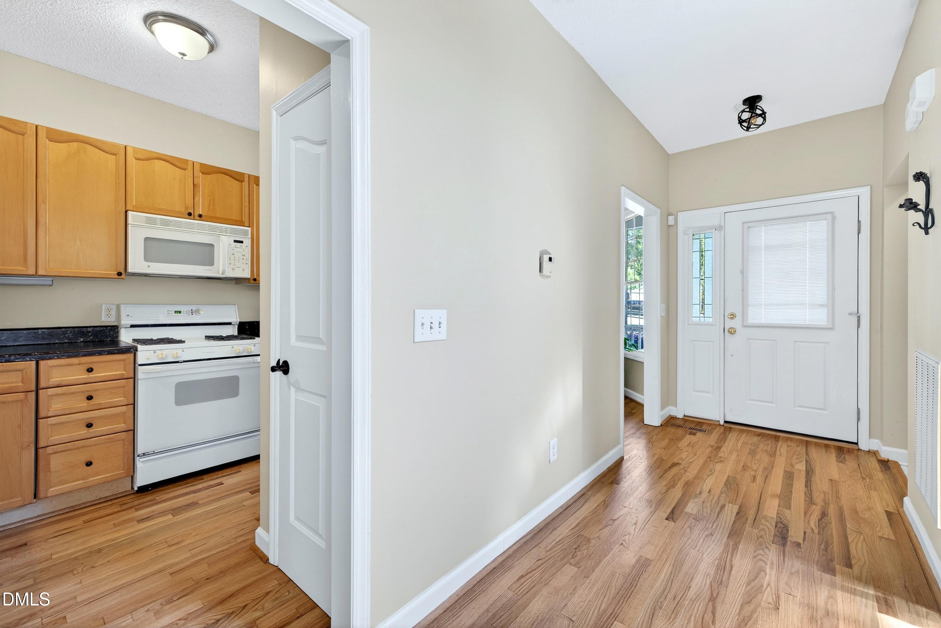 8301 Amber Leaf Court