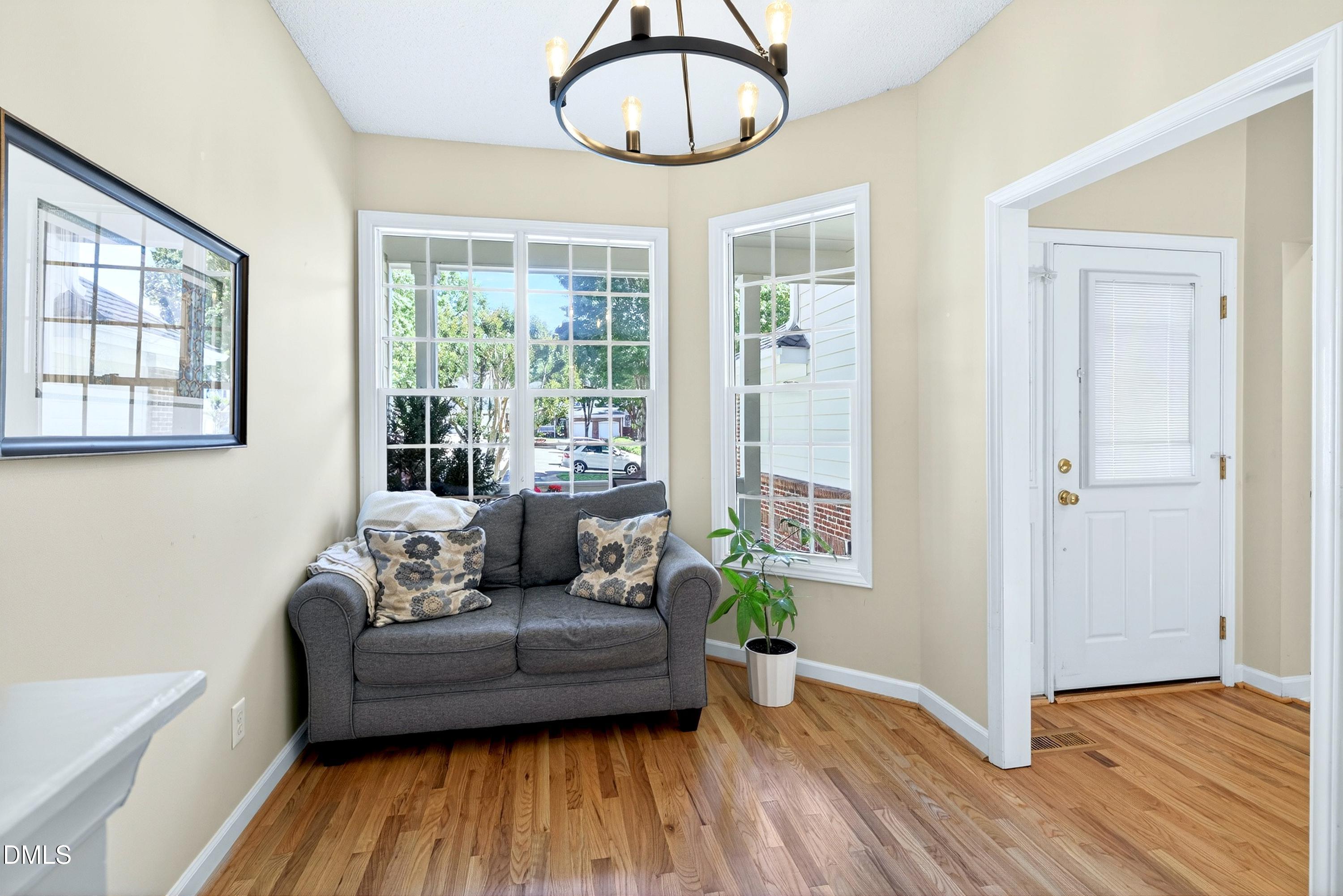 8301 Amber Leaf Court