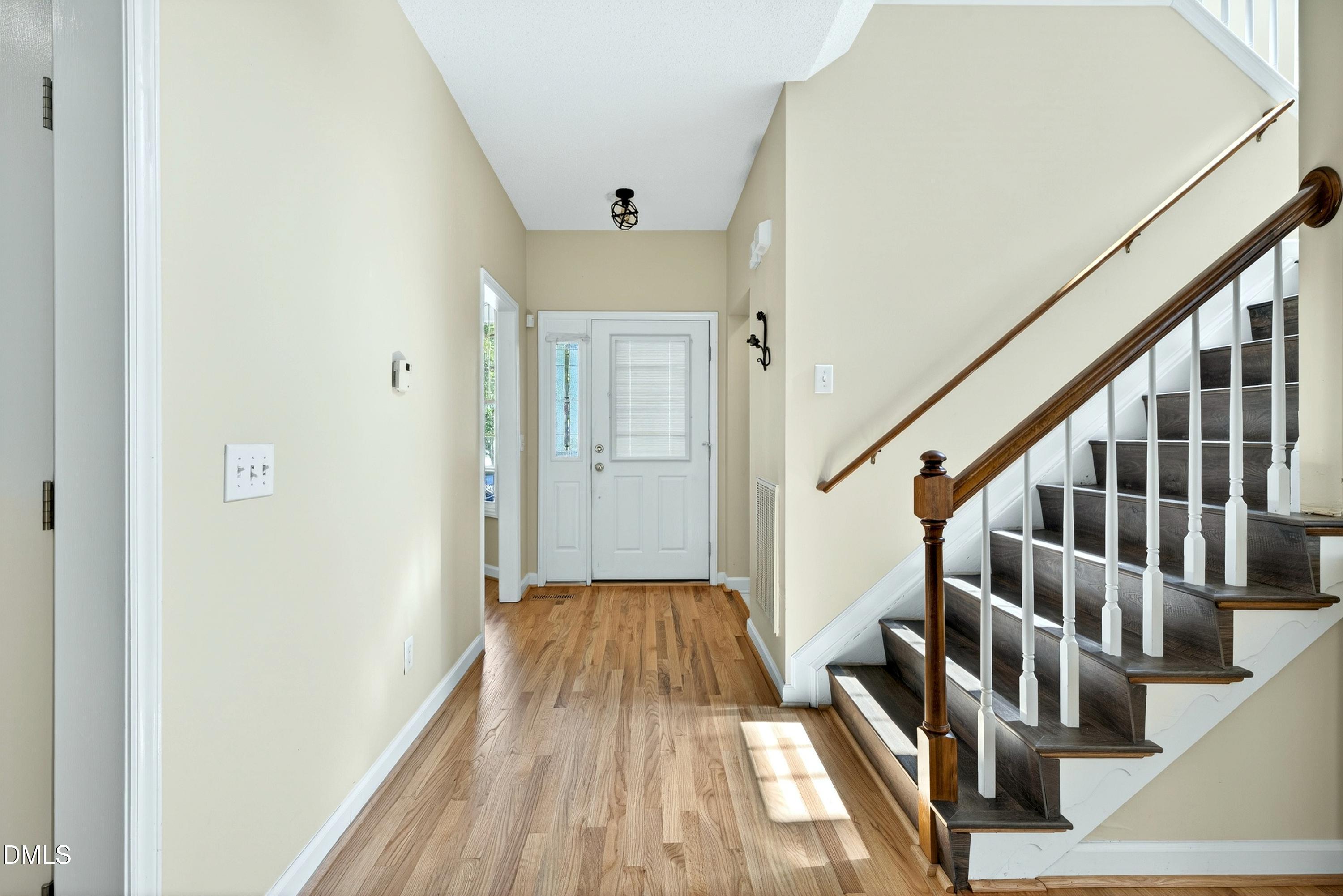 8301 Amber Leaf Court