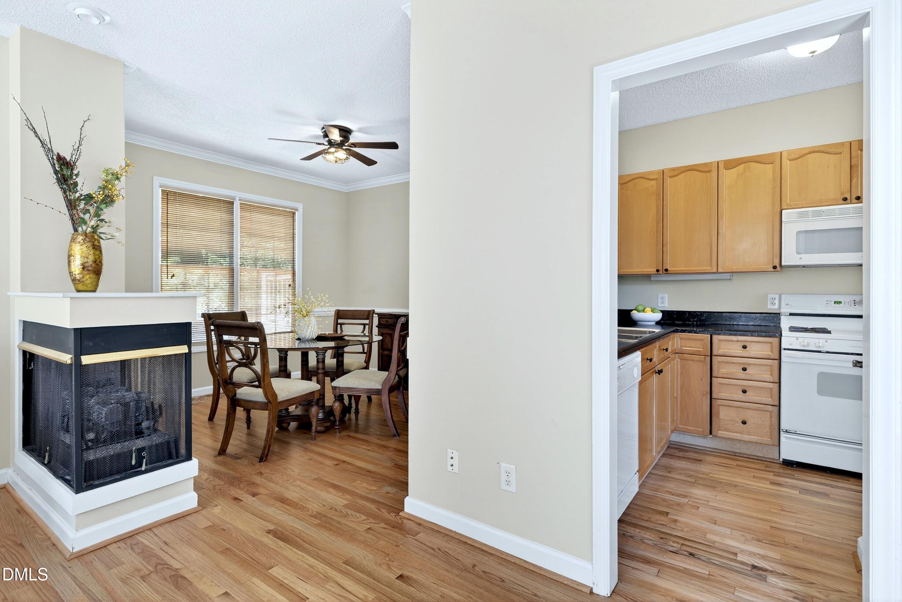 8301 Amber Leaf Court