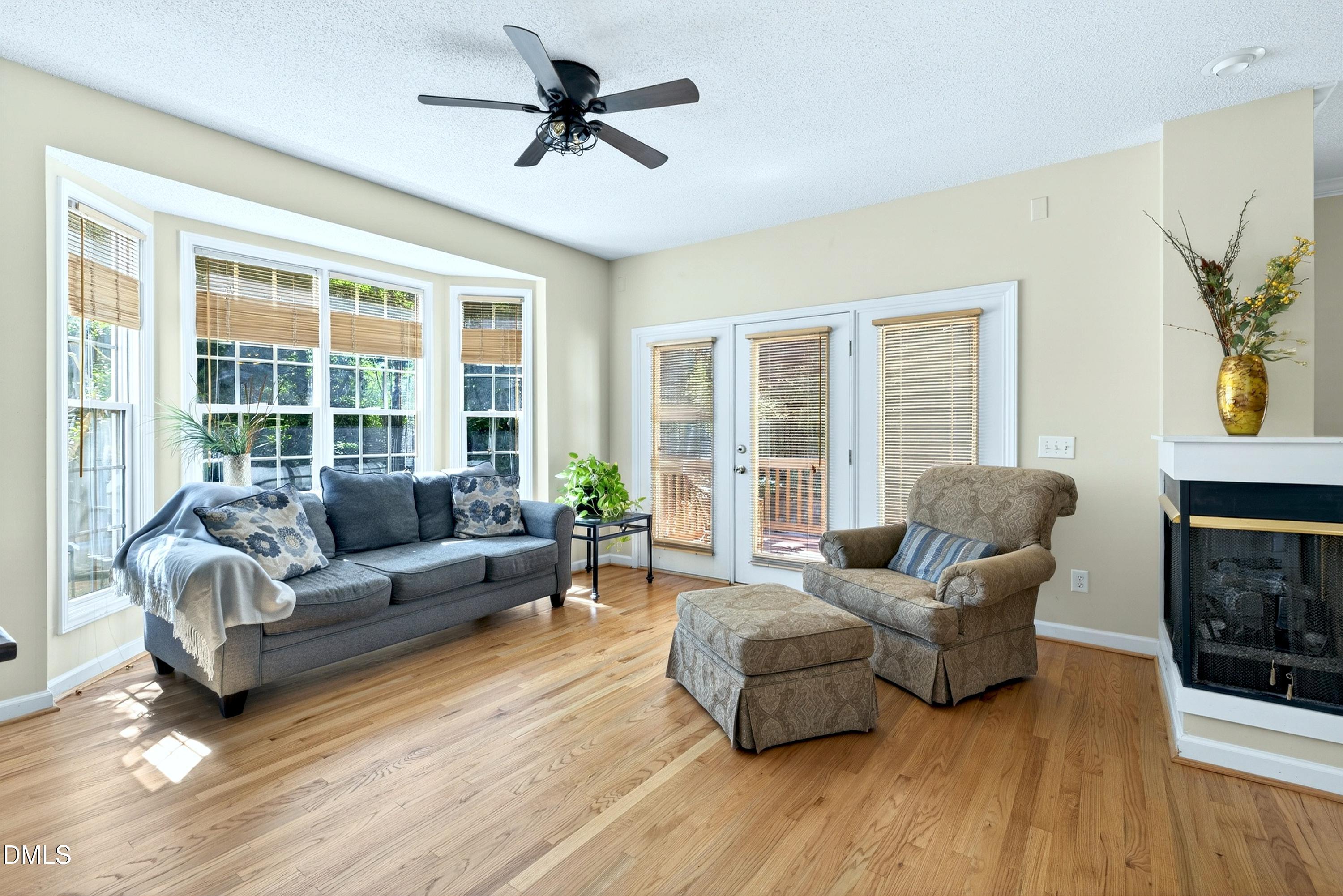 8301 Amber Leaf Court