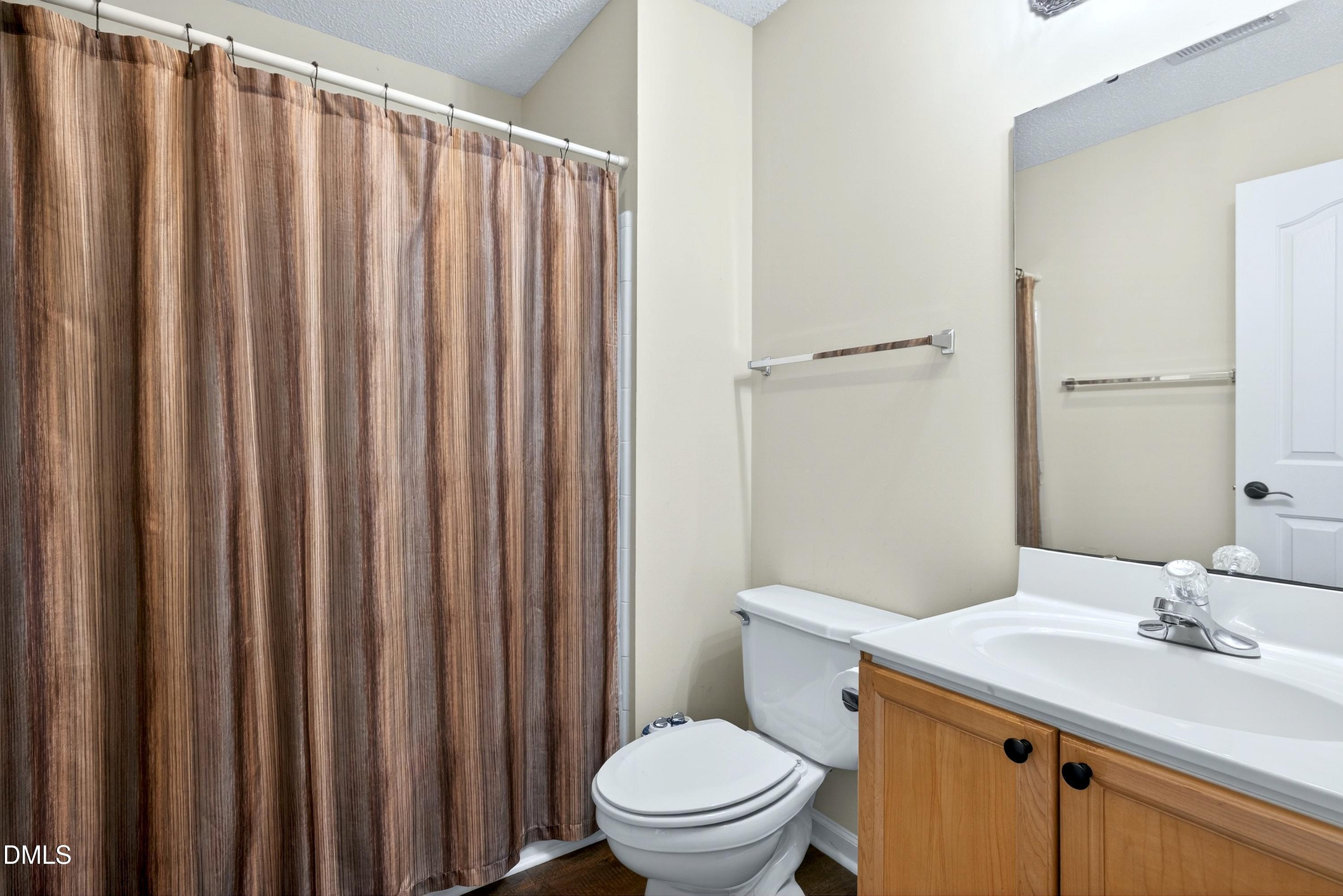 8301 Amber Leaf Court