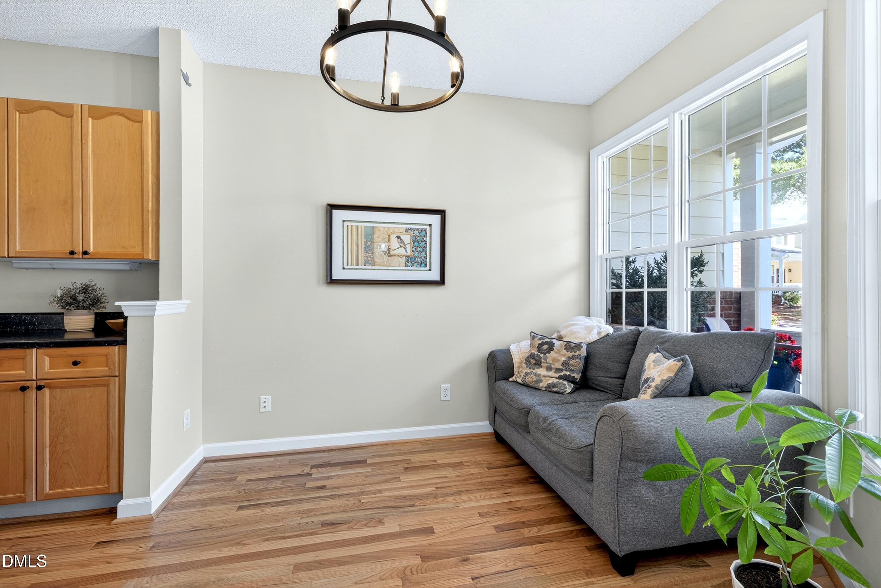 8301 Amber Leaf Court