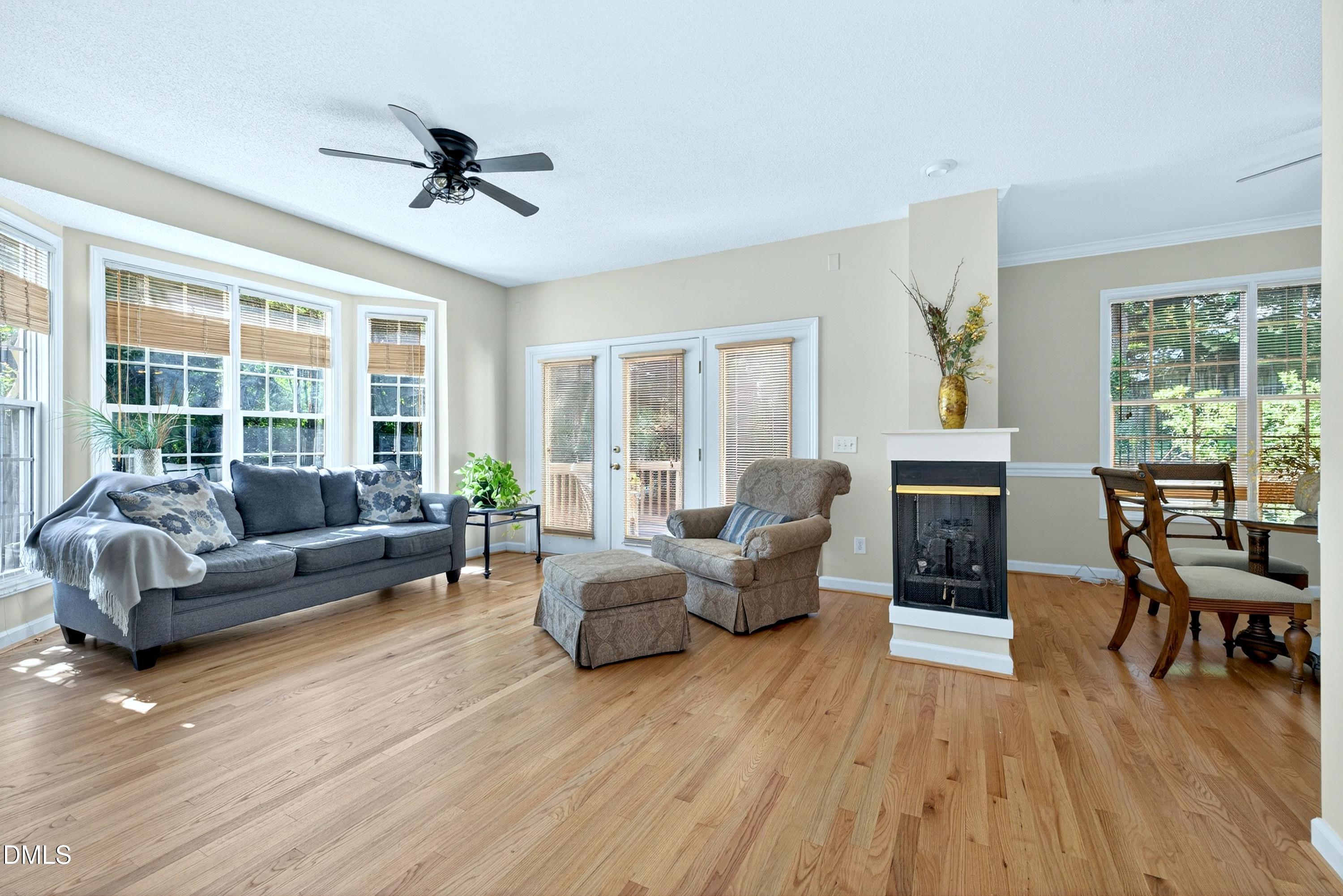 8301 Amber Leaf Court