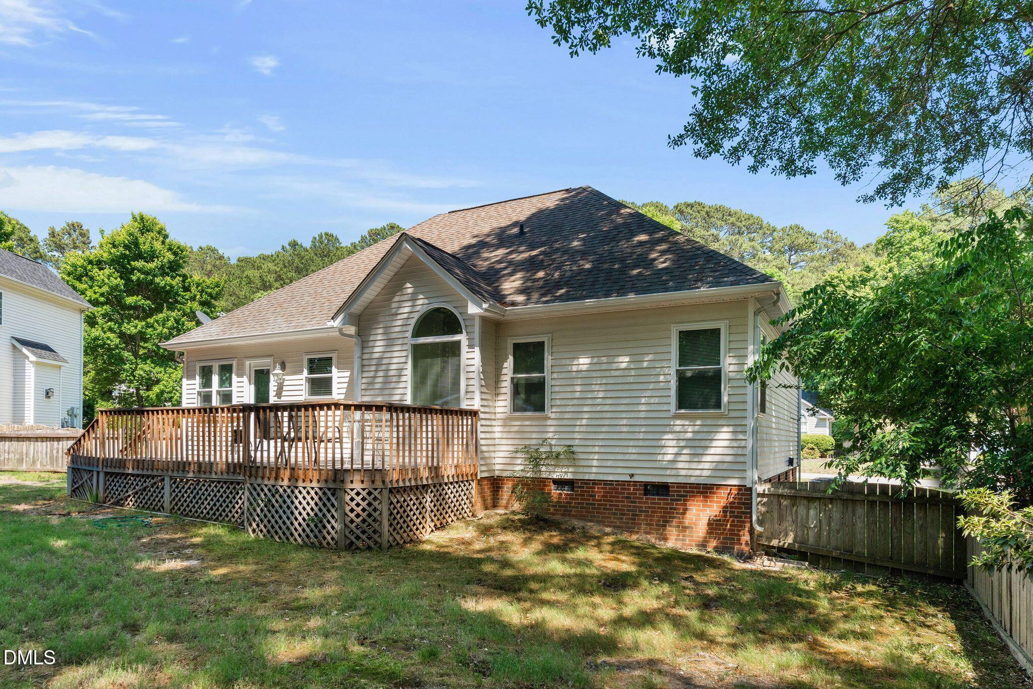 2733 Glastonbury Road