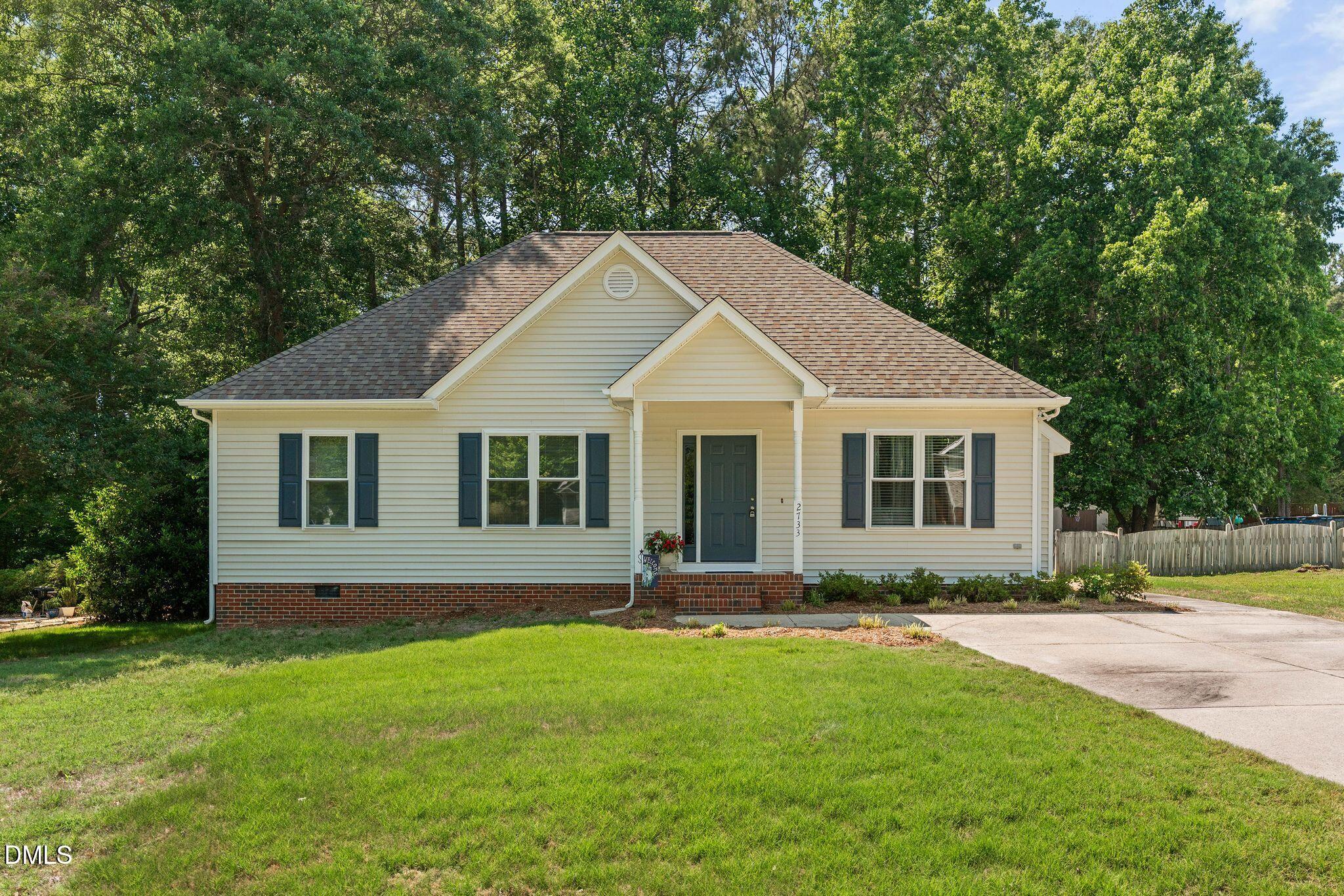 2733 Glastonbury Road
