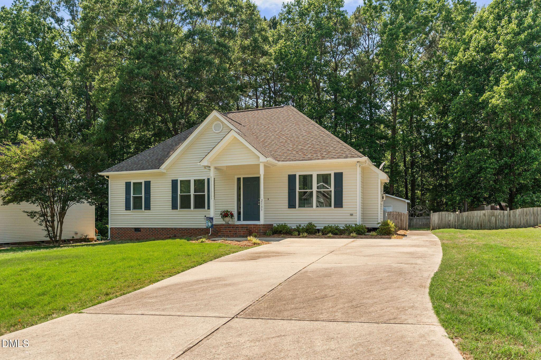 2733 Glastonbury Road
