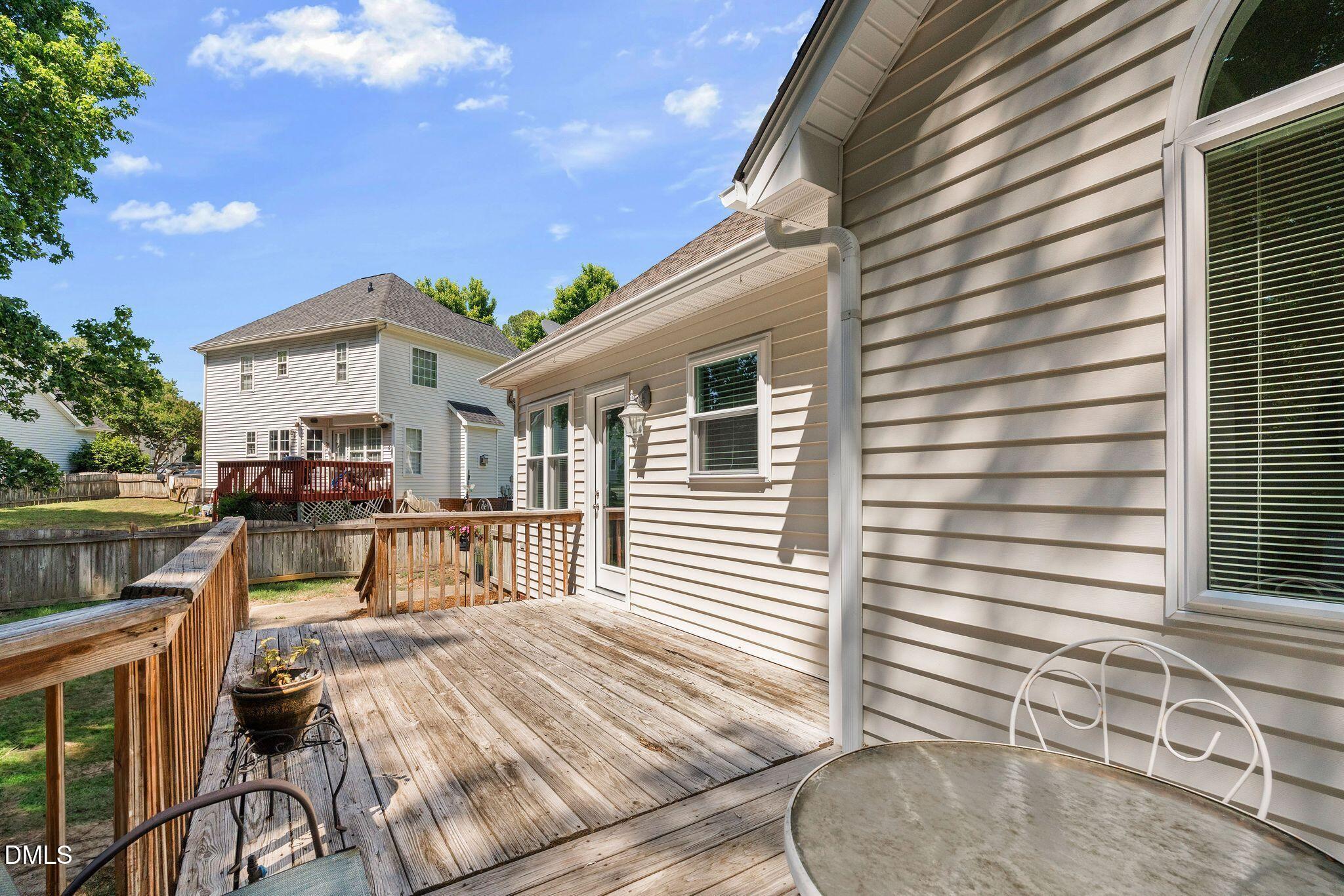 2733 Glastonbury Road