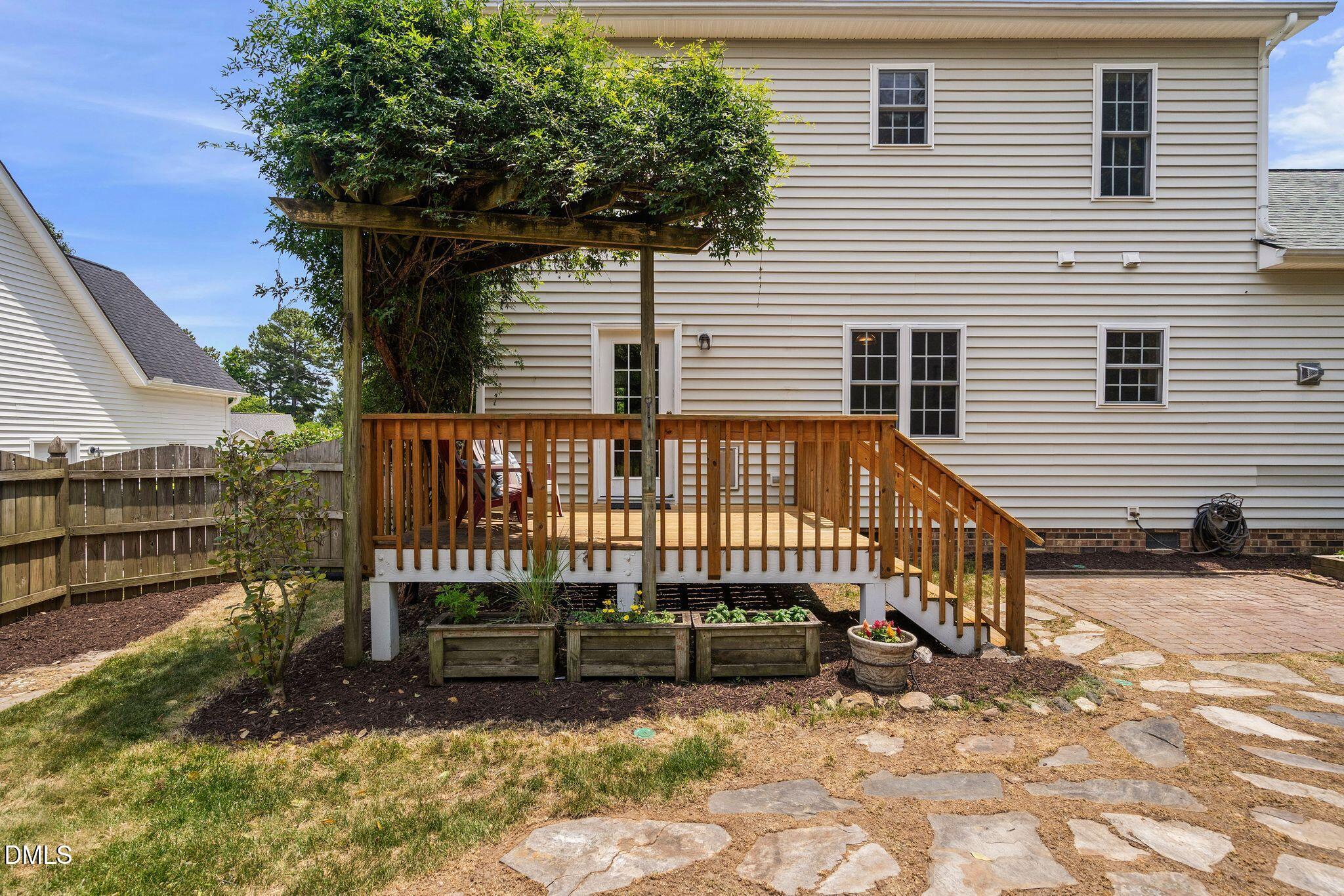 108 Grassy Ridge Court