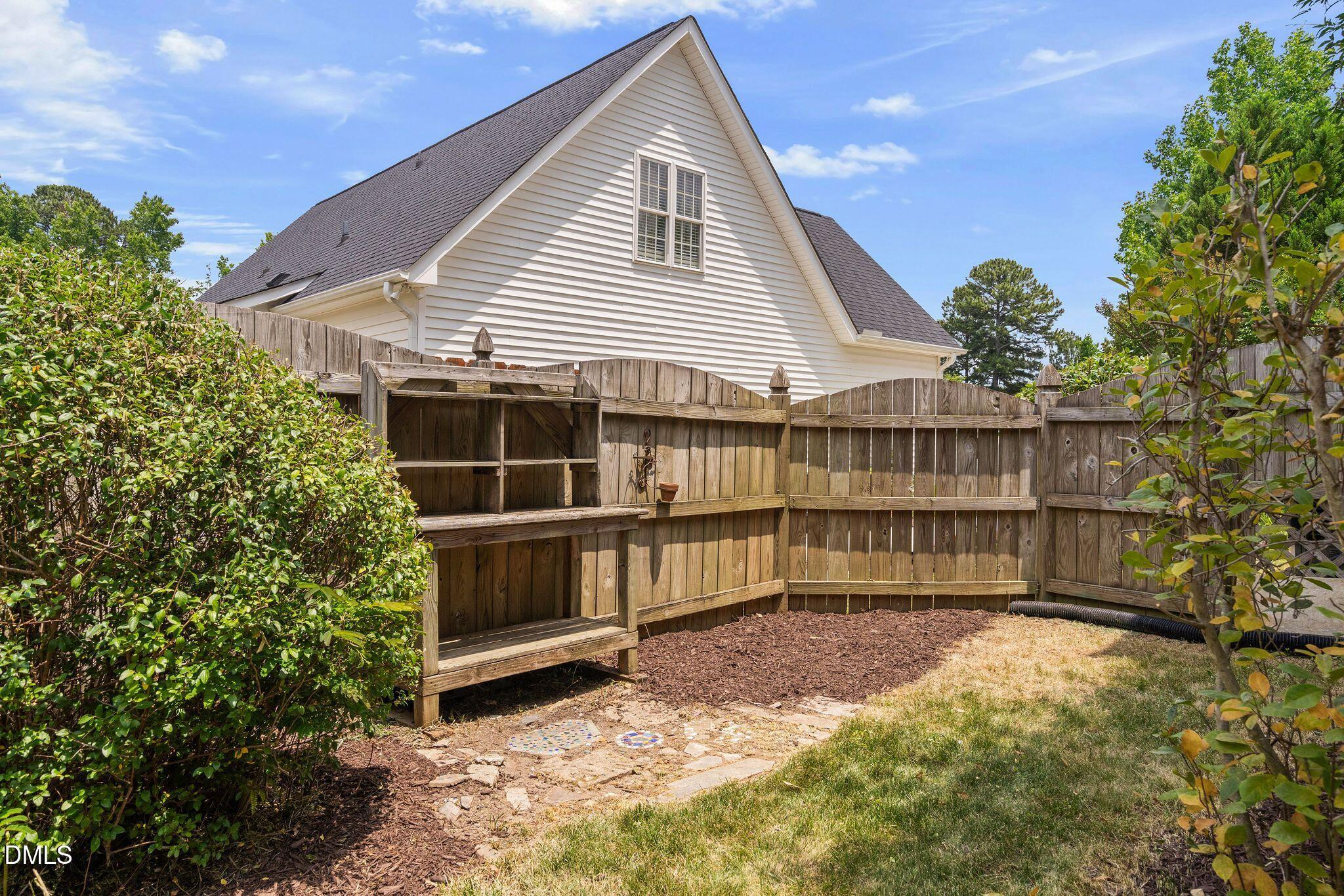 108 Grassy Ridge Court