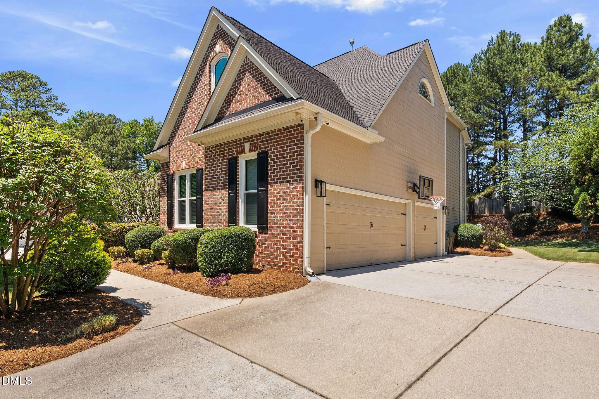 304 Southmoor Oaks Court