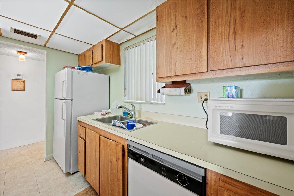 1880 N Congress Avenue Unit: 411