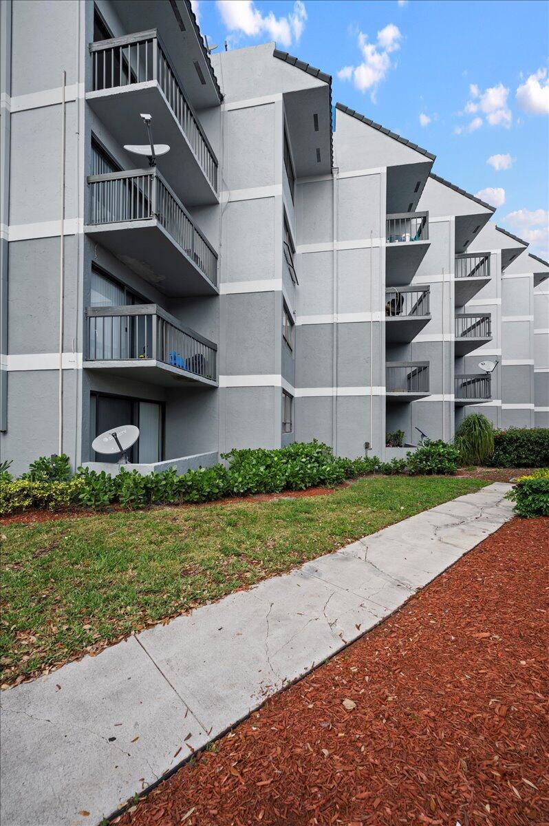 1880 N Congress Avenue Unit: 411