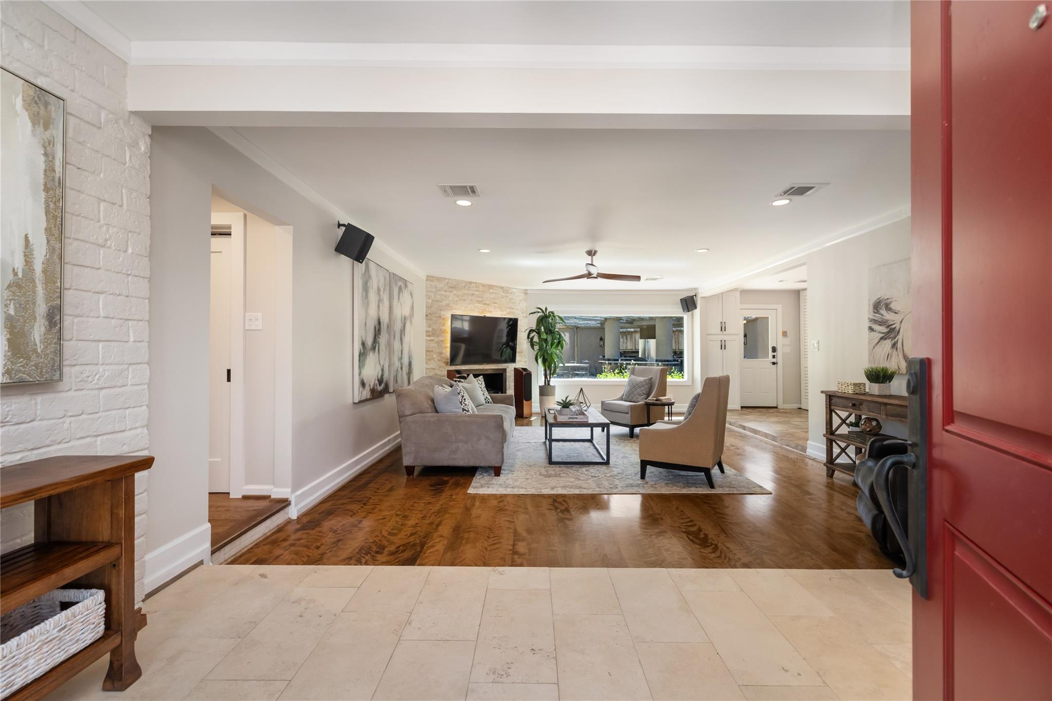 1103 Martin Street