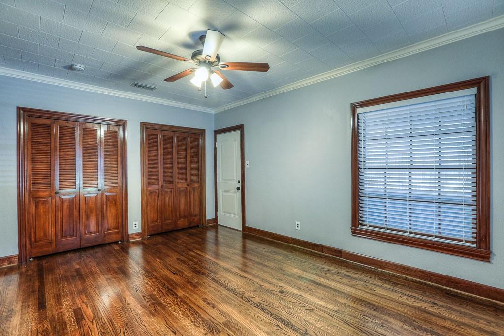 606 Avenue Of Oaks Street