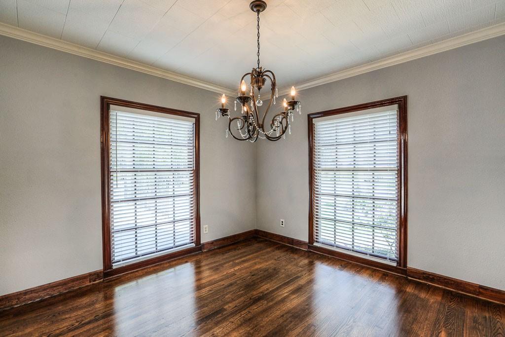 606 Avenue Of Oaks Street