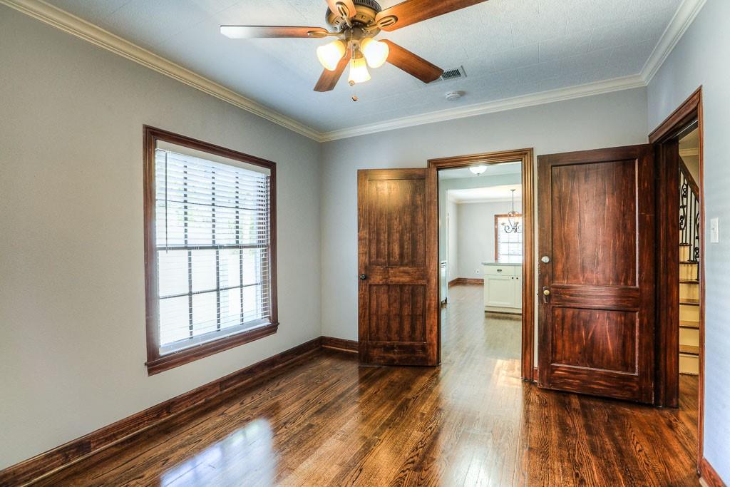 606 Avenue Of Oaks Street