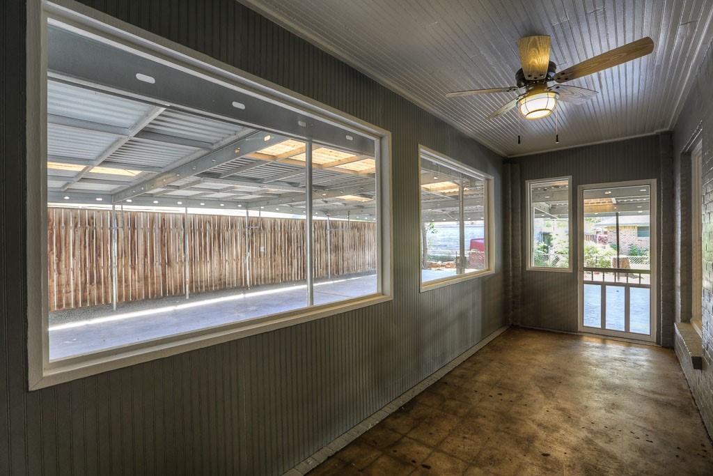 606 Avenue Of Oaks Street