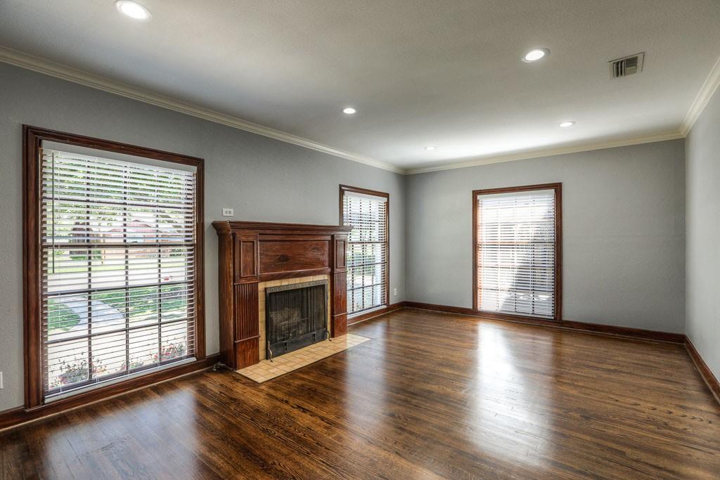 606 Avenue Of Oaks Street