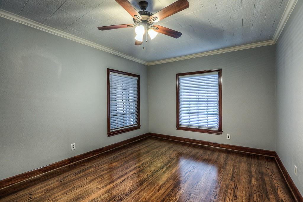 606 Avenue Of Oaks Street