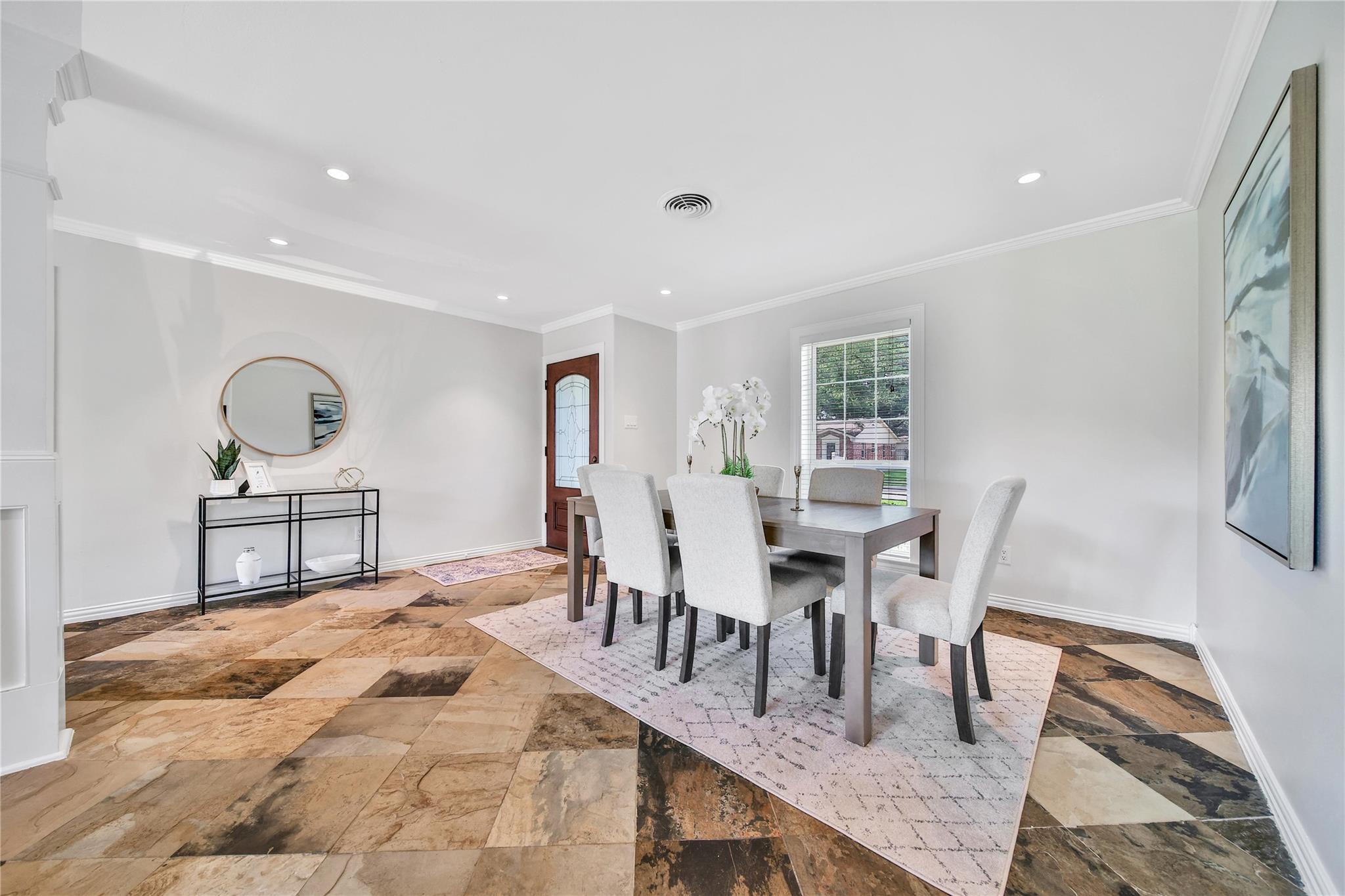 1146 Chamboard Lane