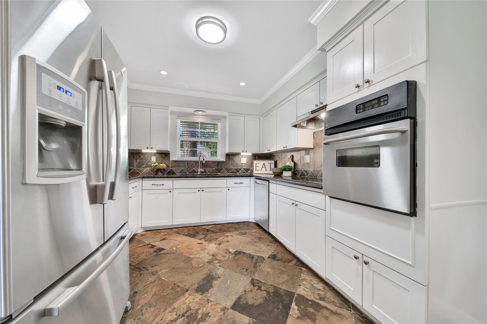1146 Chamboard Lane