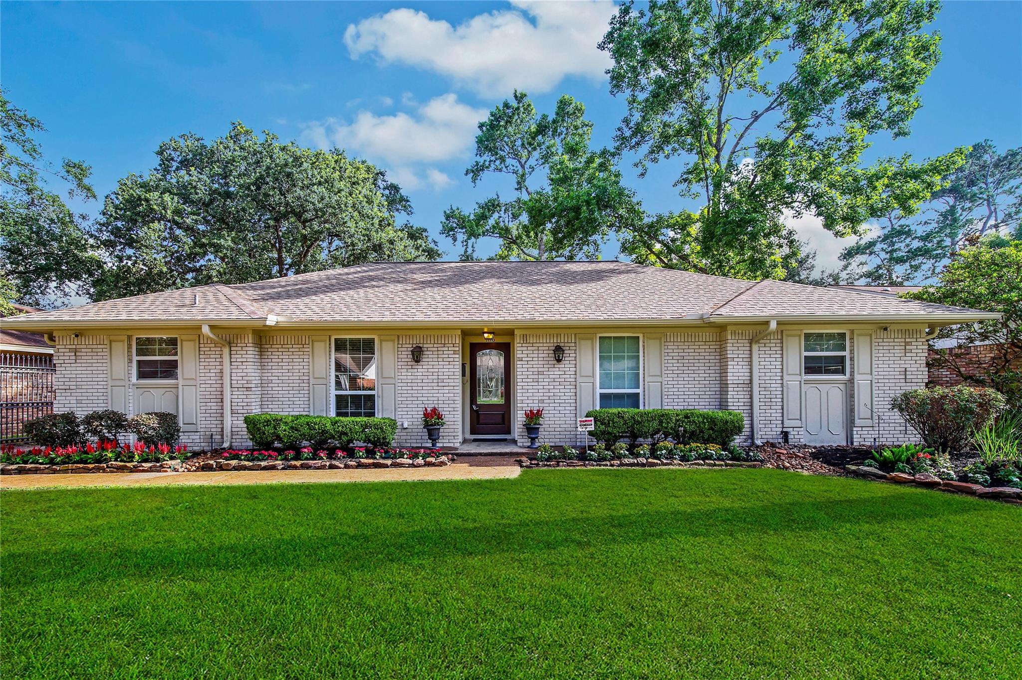 1146 Chamboard Lane