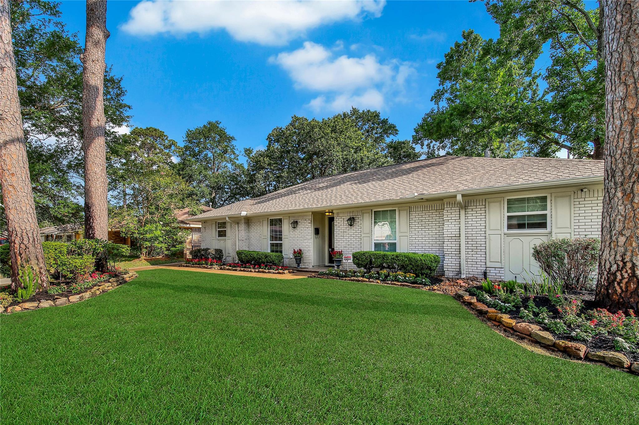 1146 Chamboard Lane