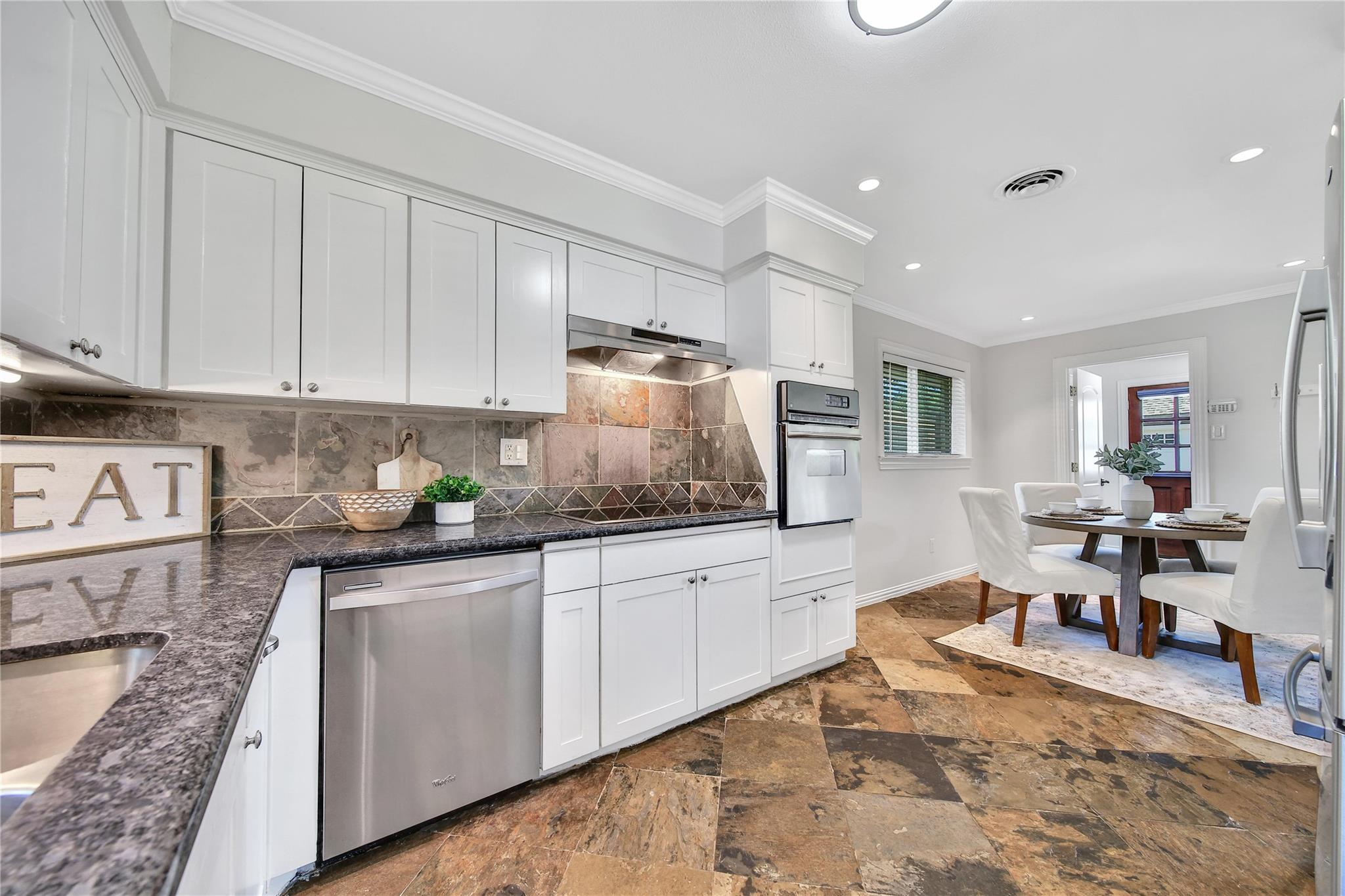 1146 Chamboard Lane