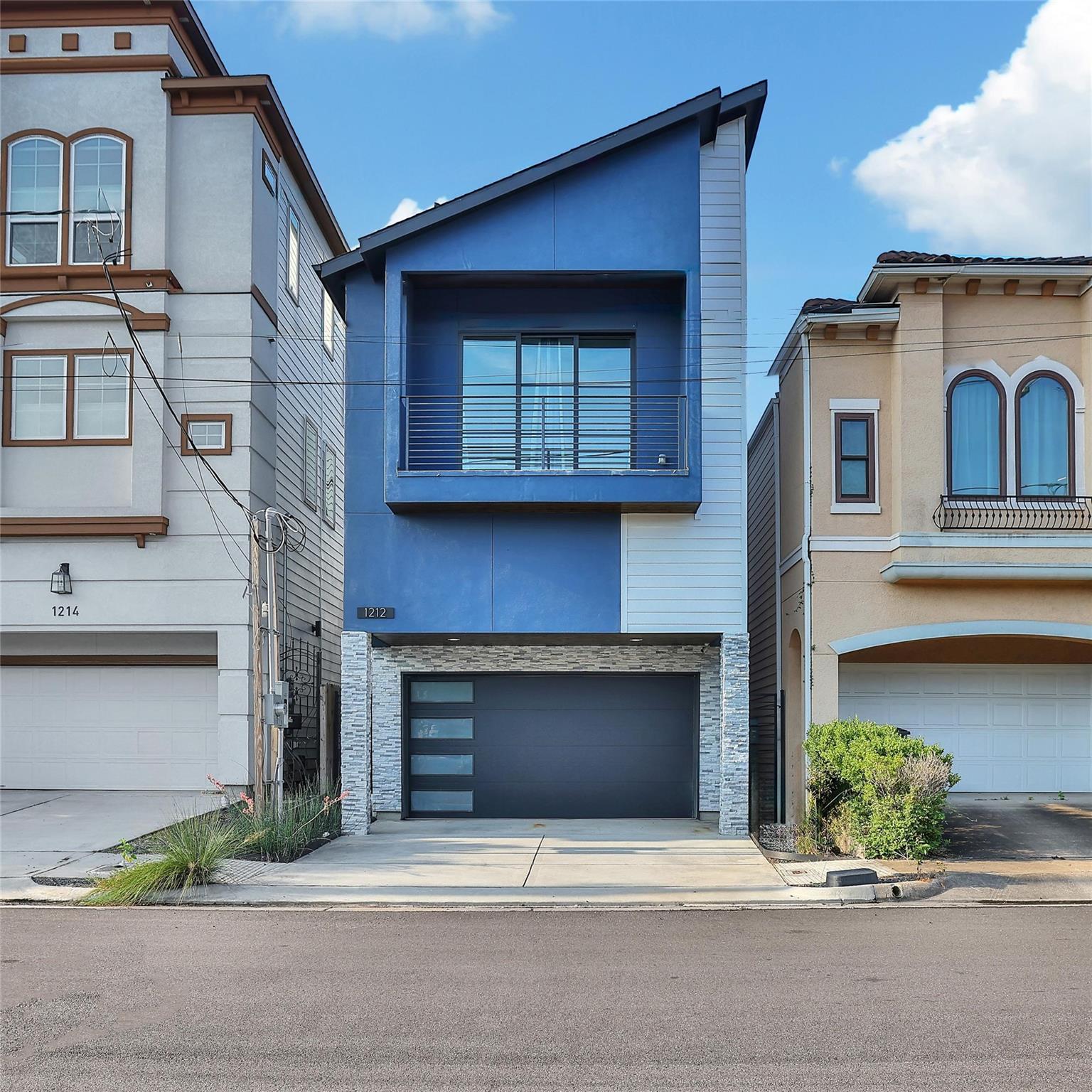 1212 E 29th Street