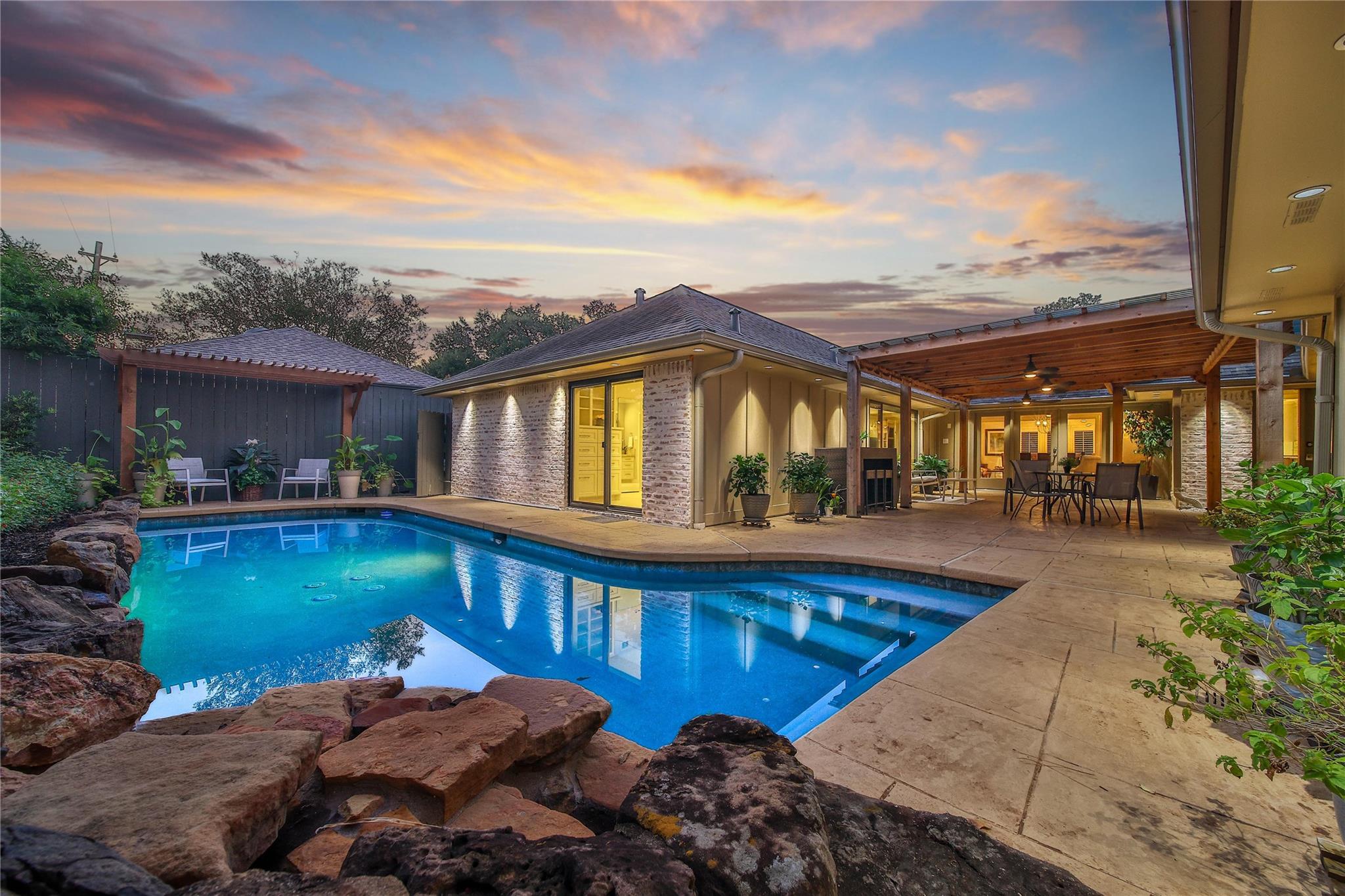1010 Chamboard Lane