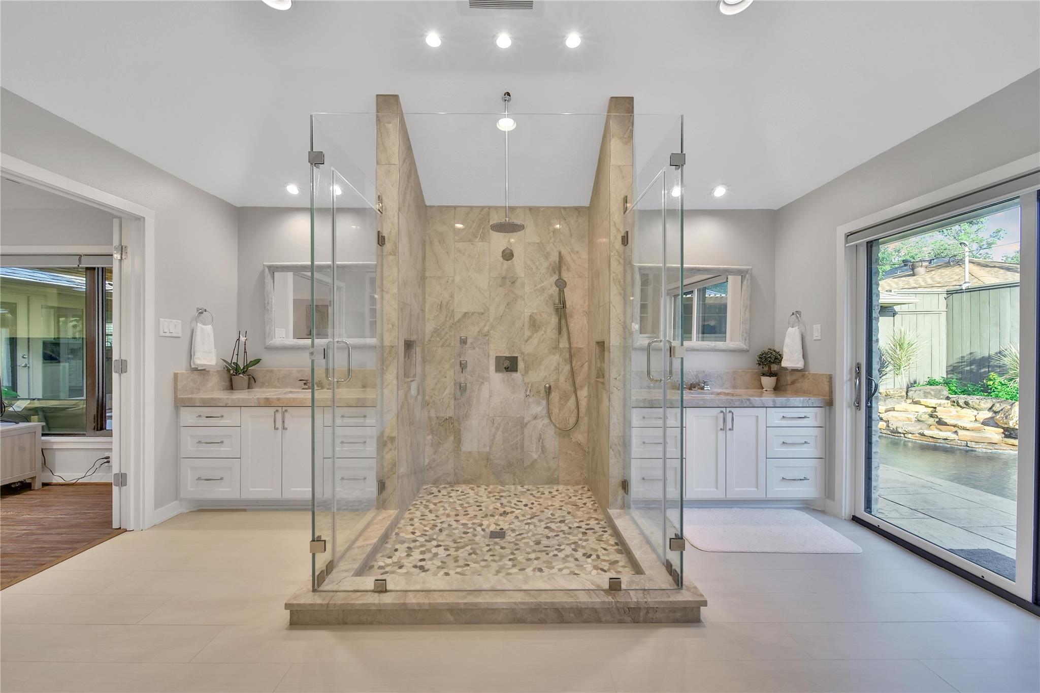1010 Chamboard Lane