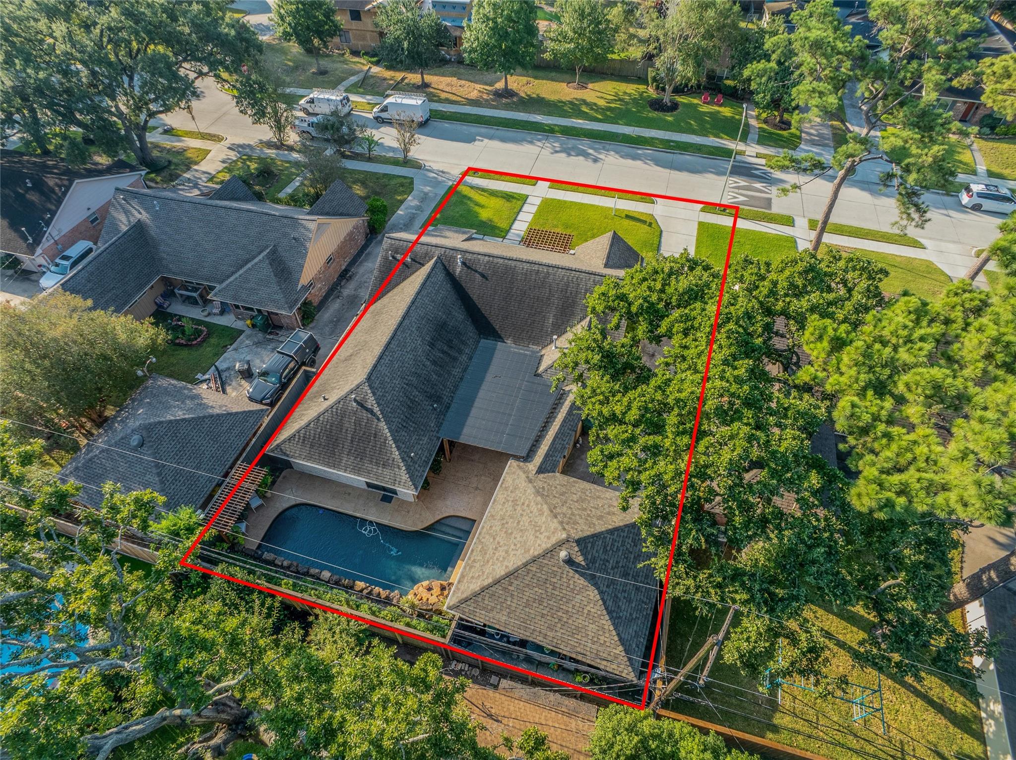 1010 Chamboard Lane