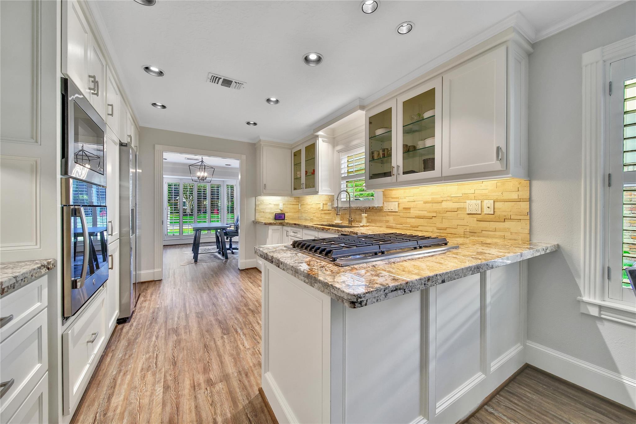 1010 Chamboard Lane