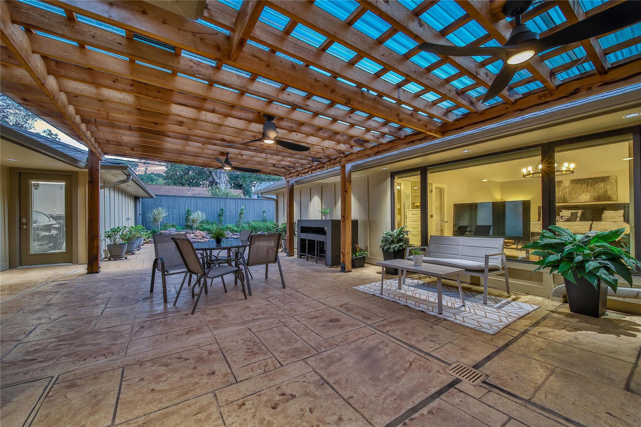 1010 Chamboard Lane