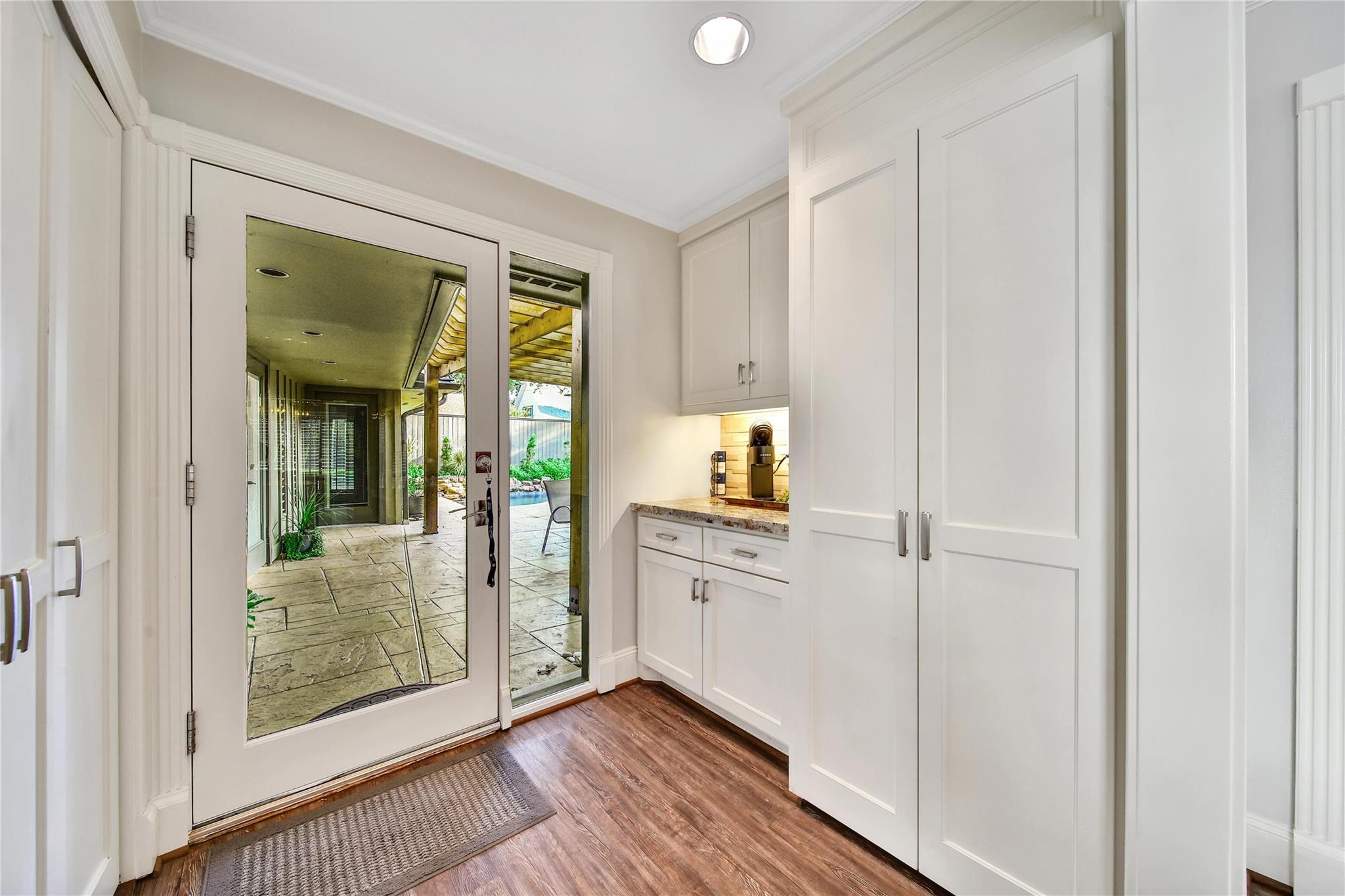 1010 Chamboard Lane