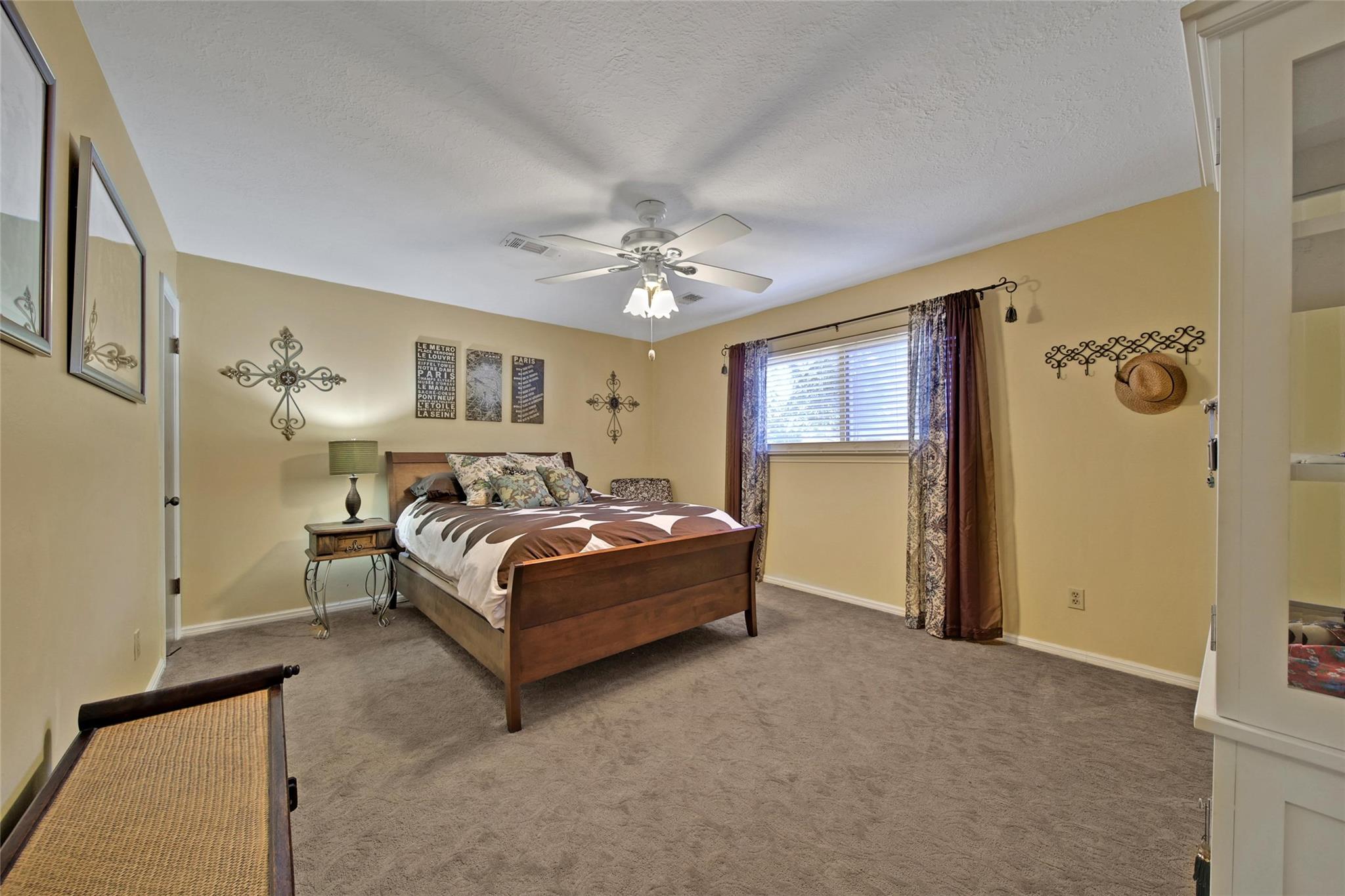 1012 Candlelight Lane