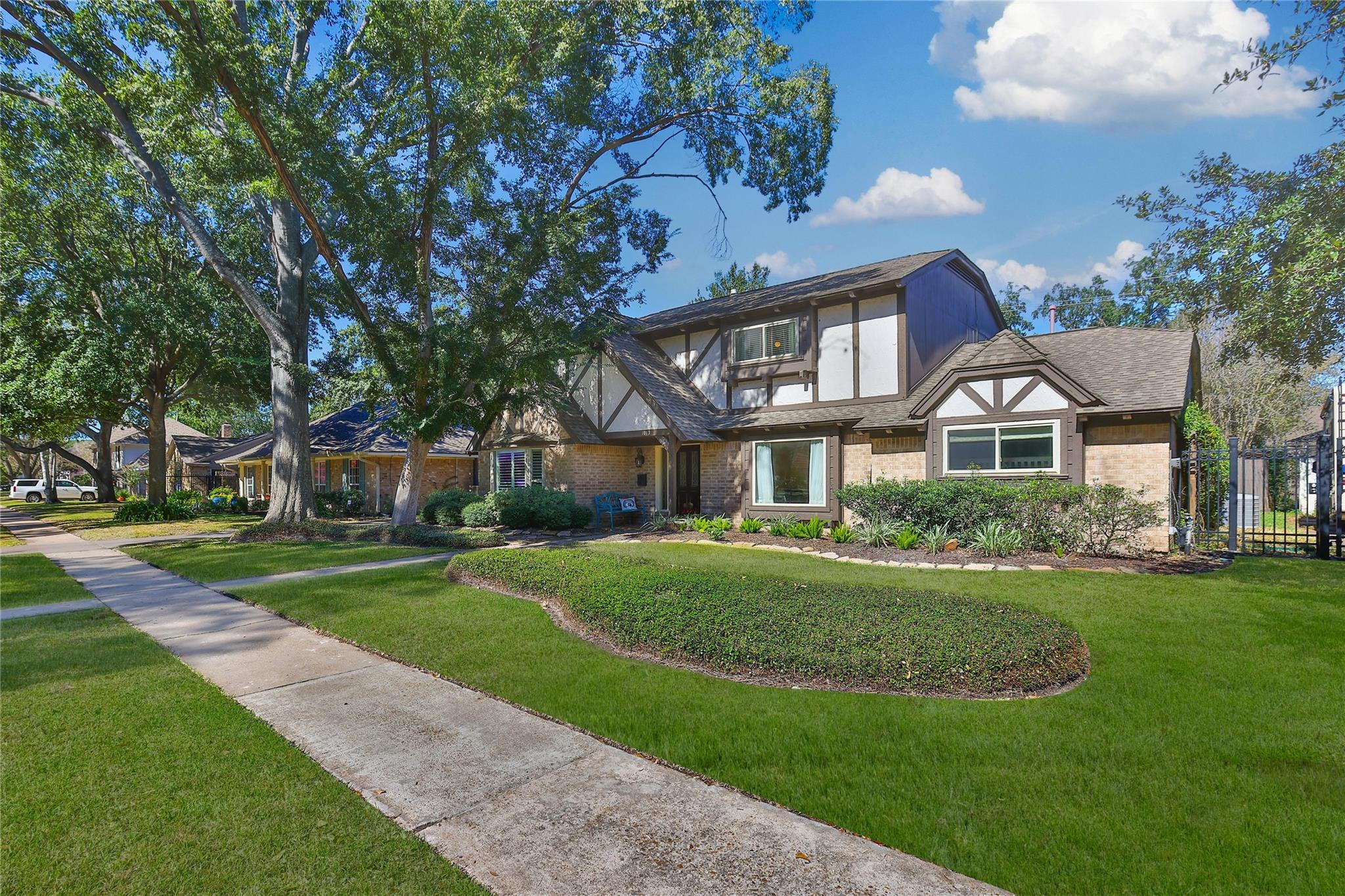 1012 Candlelight Lane