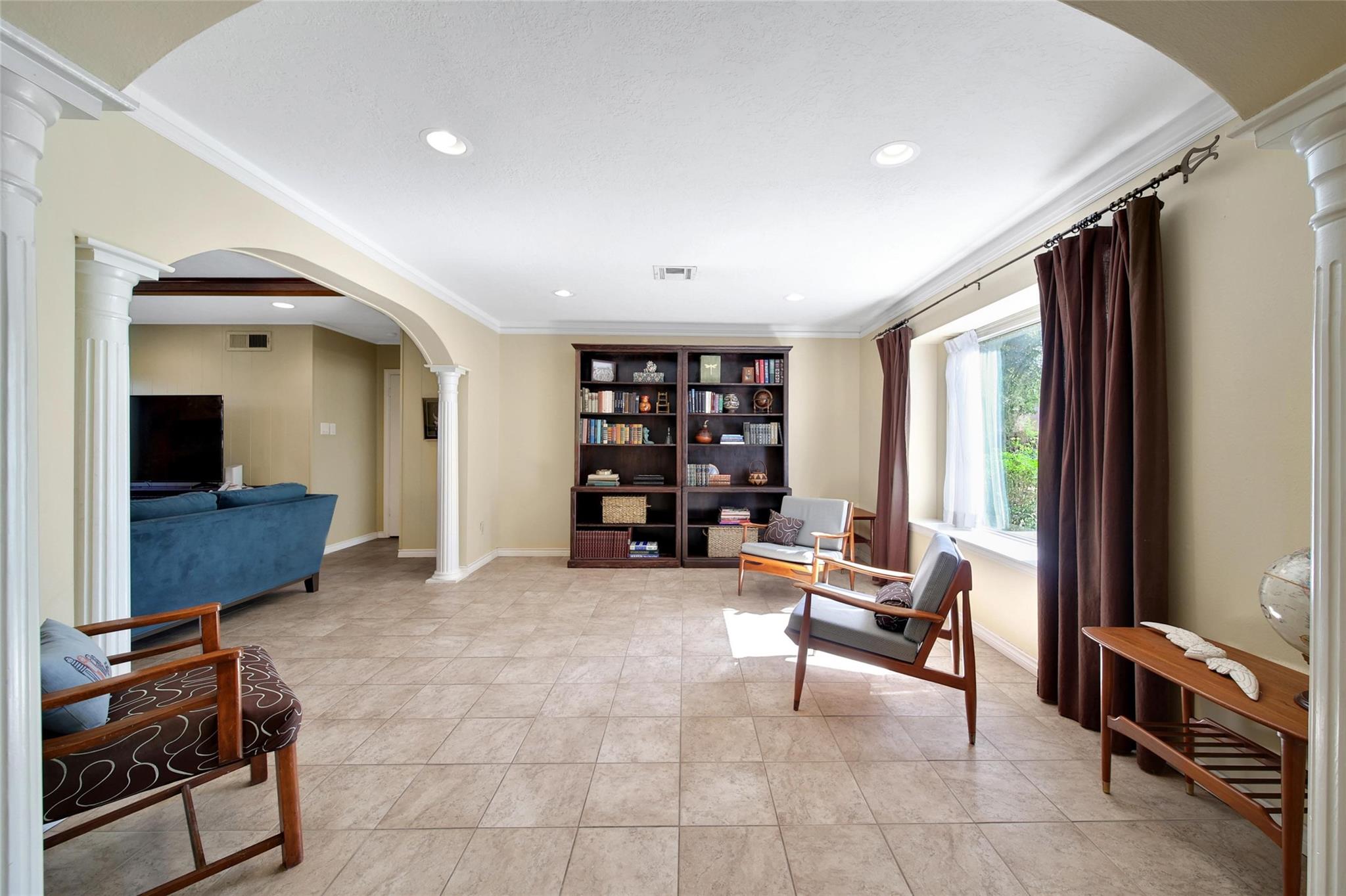 1012 Candlelight Lane