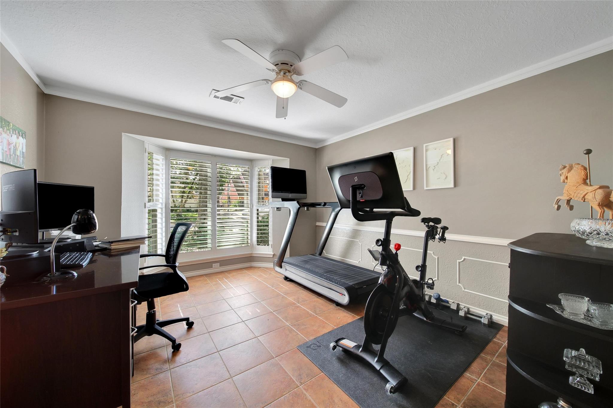 1012 Candlelight Lane